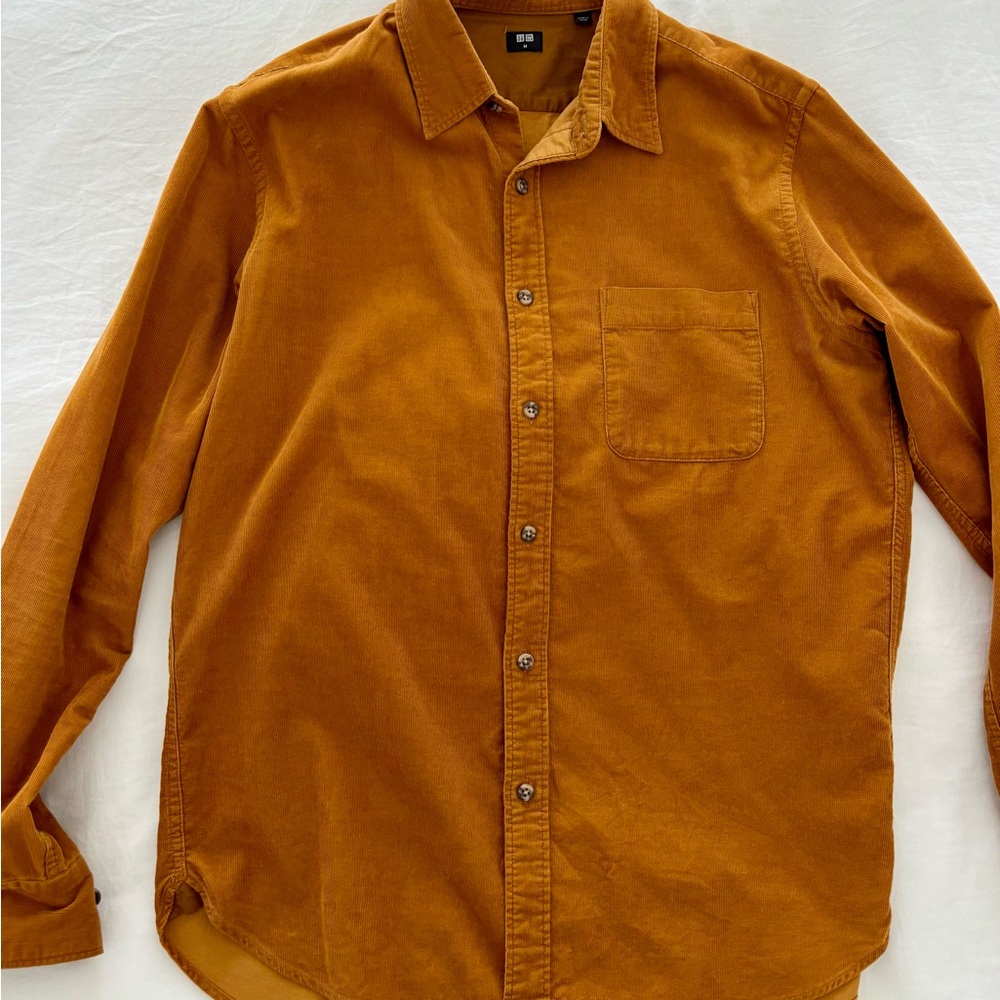 Uniqlo Men's Rust Corduroy Button Down Shirt - Size Medium